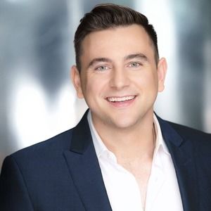 Meet your Posher, Collin